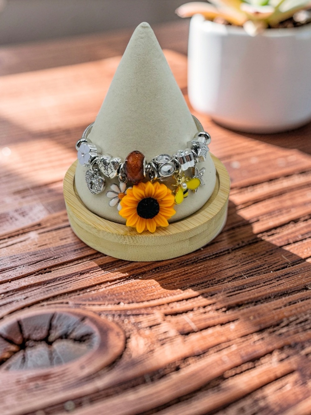 Sunflower & Bee Charm Bracelet – Silver Tone Floral Charm Bracelet - Picture 2 of 5